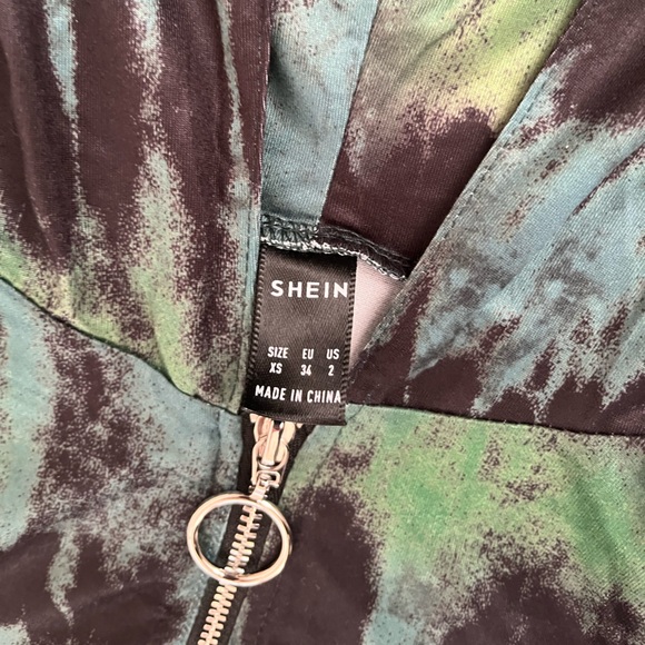 Tie Dye Ruched Crop Hoodie & Mini Skirt Set - Picture 6 of 8